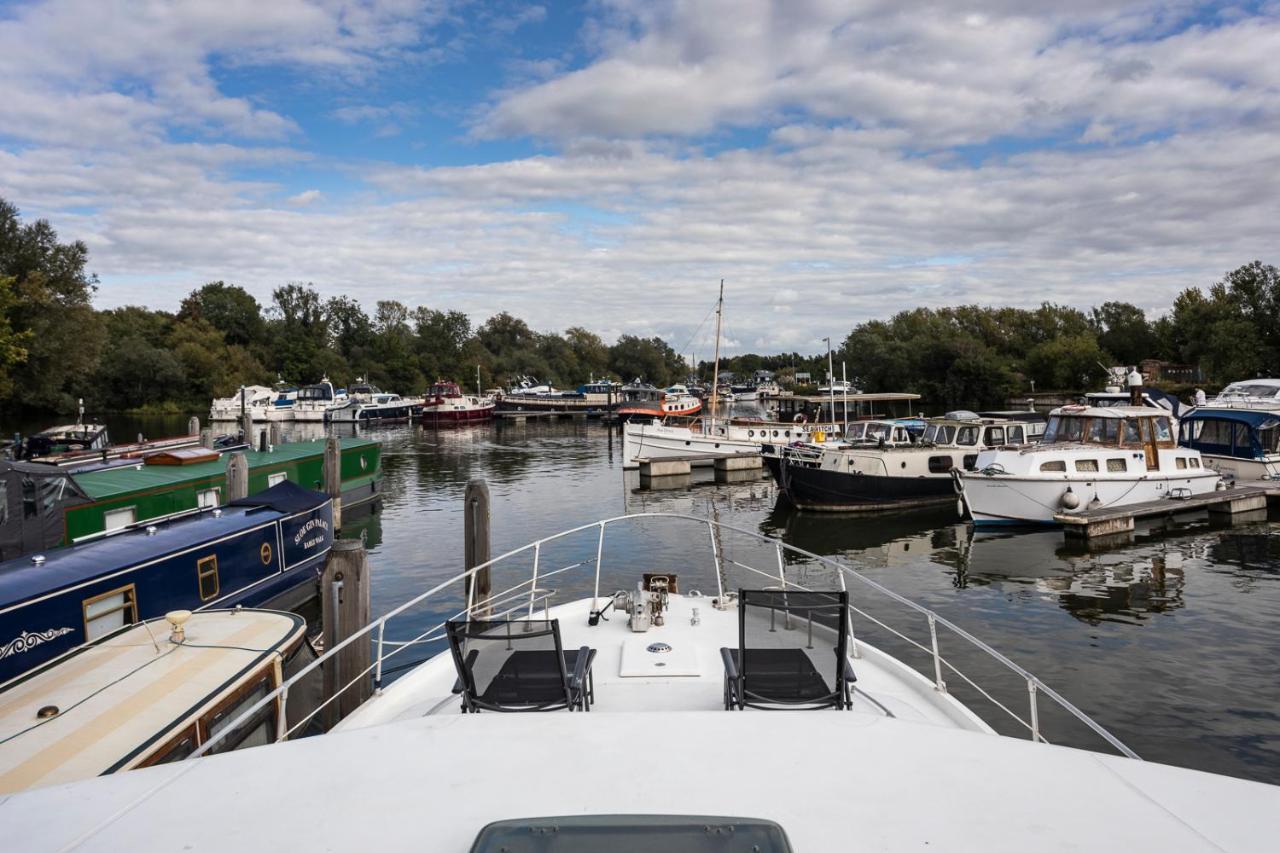 Eucala Motor Yacht East Molesey Exteriér fotografie