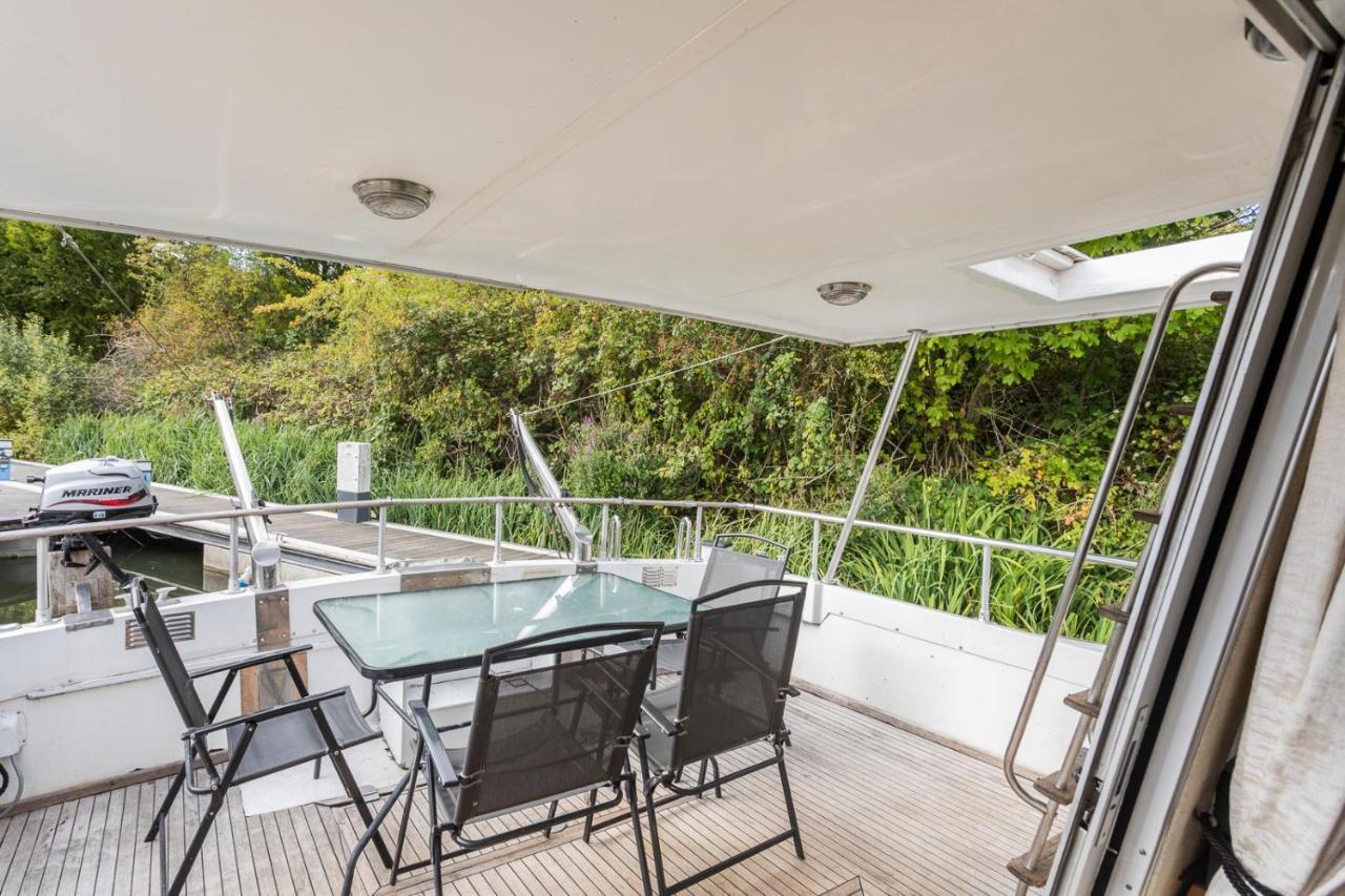 Eucala Motor Yacht East Molesey Exteriér fotografie