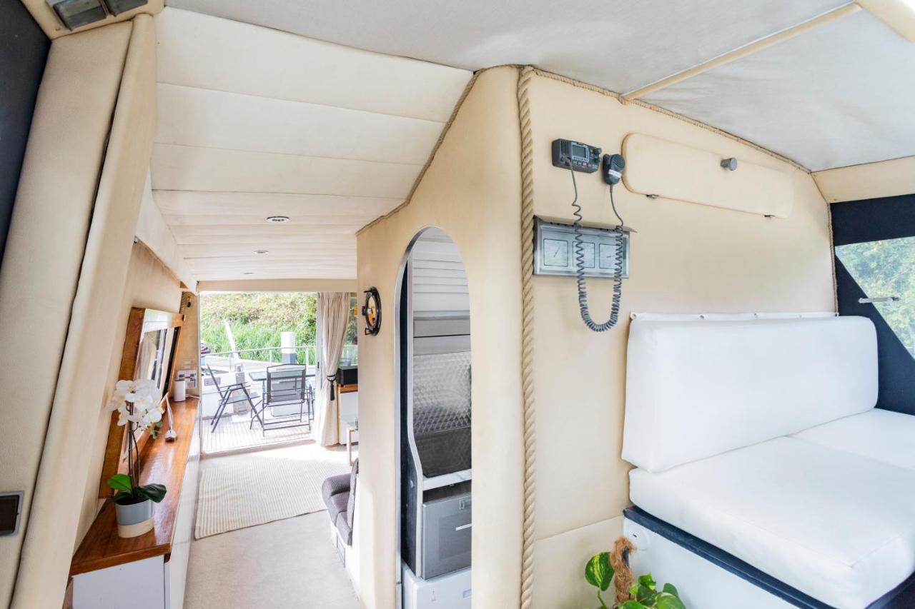 Eucala Motor Yacht East Molesey Exteriér fotografie