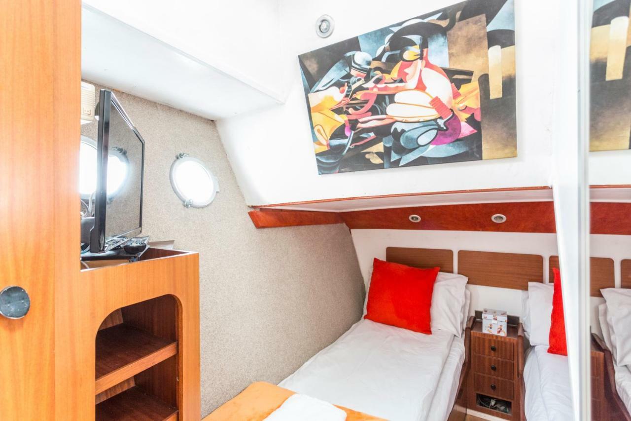 Eucala Motor Yacht East Molesey Exteriér fotografie